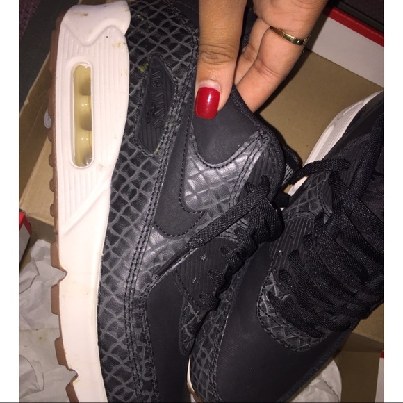 💕❤️😘NEW IN BOX! NIKE AIRMAX 90😘❤️💕 - Picture 3 of 5